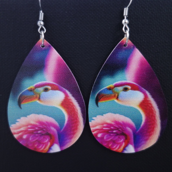 3/$25 Flamingo Teardrop Dangle Tear Drop Earrings - Picture 1 of 2